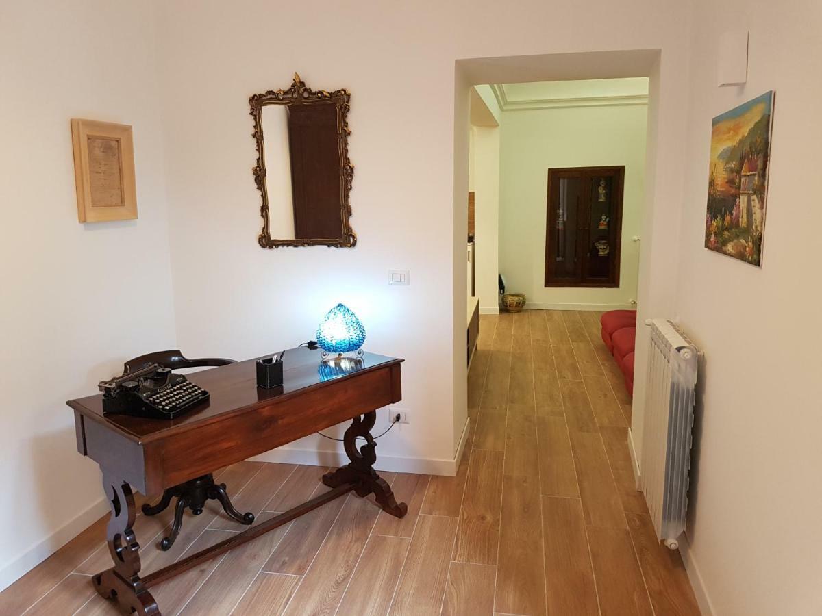 Uzeda Inn Apartment Катанія Екстер'єр фото